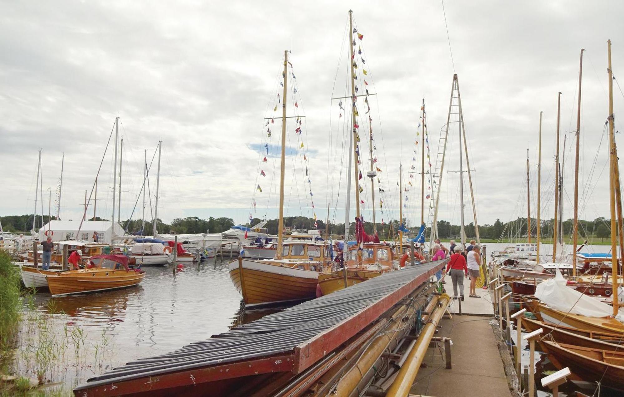 Gorgeous Home In Ronneby With House Sea View ภายนอก รูปภาพ